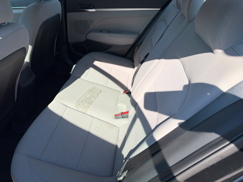 Used 2020 Hyundai Elantra SE FWD image 5