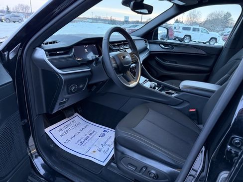 Used 2024 Jeep Grand Cherokee L Laredo w/ Luxury Tech Group I image 10