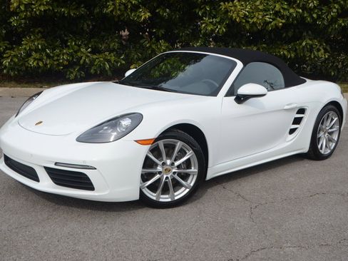 Used 2019 Porsche 718 Boxster image 24