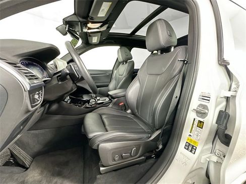 Used 2024 BMW X3 xDrive30i image 4