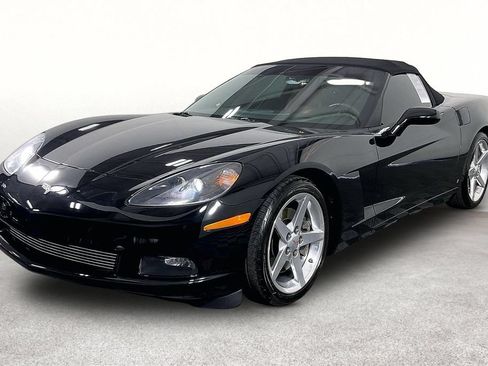 Used 2005 Chevrolet Corvette Convertible w/ Preferred Equipment Group RWD image 13