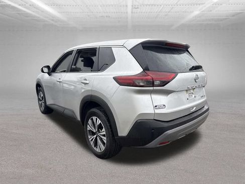 Used 2023 Nissan Rogue SV AWD/4WD image 10