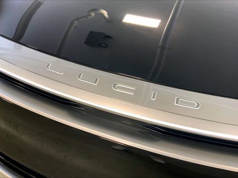 Used 2025 Lucid Air Touring AWD/4WD image 29