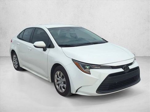Used 2024 Toyota Corolla LE FWD image 3