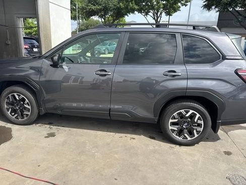 Used 2026 Subaru Forester Premium w/ Base/Premium Package AWD/4WD image 6