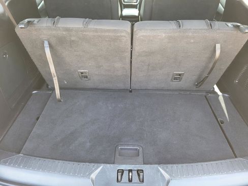 Used 2021 Ford Explorer XLT RWD image 10