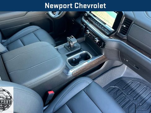 New 2026 GMC Sierra 1500 Elevation w/ Elevation Premium Package image 13