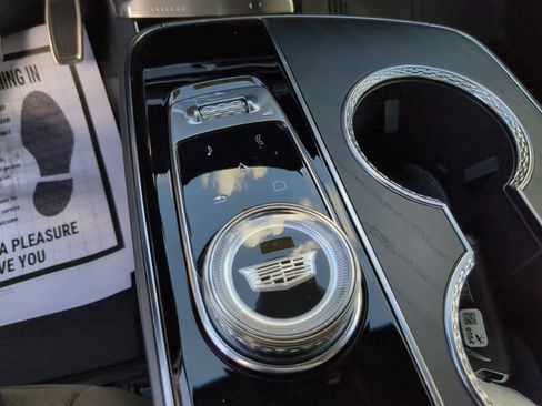 New 2026 Cadillac Lyriq Signature Luxury image 28