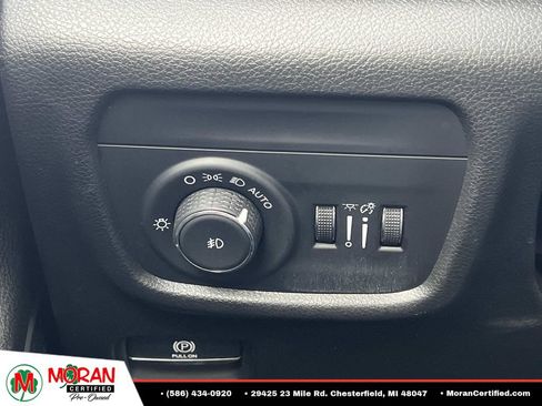 Used 2024 Jeep Grand Cherokee Limited w/ Black Appearance Package AWD/4WD image 28