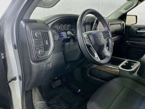 Used 2022 Chevrolet Silverado 1500 LT Trail Boss AWD/4WD image 9