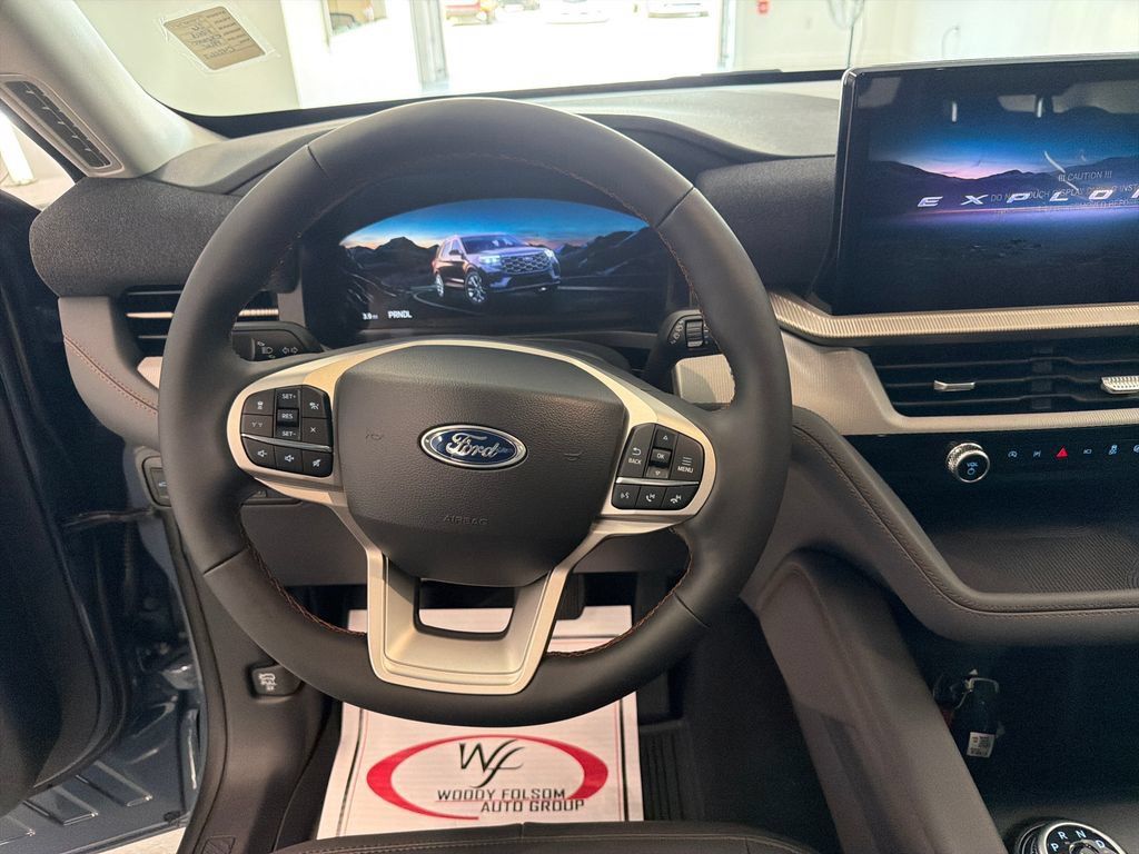 New 2026 Ford Explorer Active w/ Active Comfort Package RWD image 18