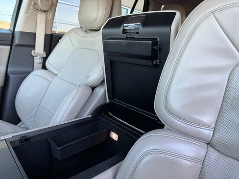 Used 2020 Lincoln Aviator Reserve w/ Equipment Group 202A image 15