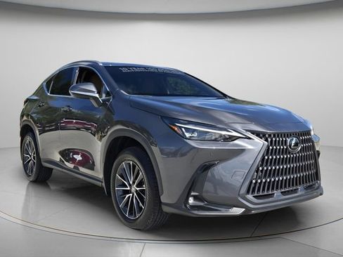 Used 2024 Lexus NX 250 FWD w/ Towing Package (2000 Lbs) image 9