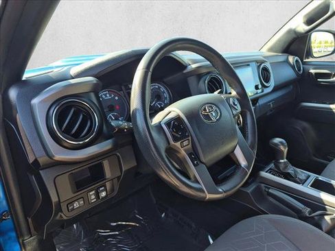Certified 2017 Toyota Tacoma TRD Sport RWD image 10