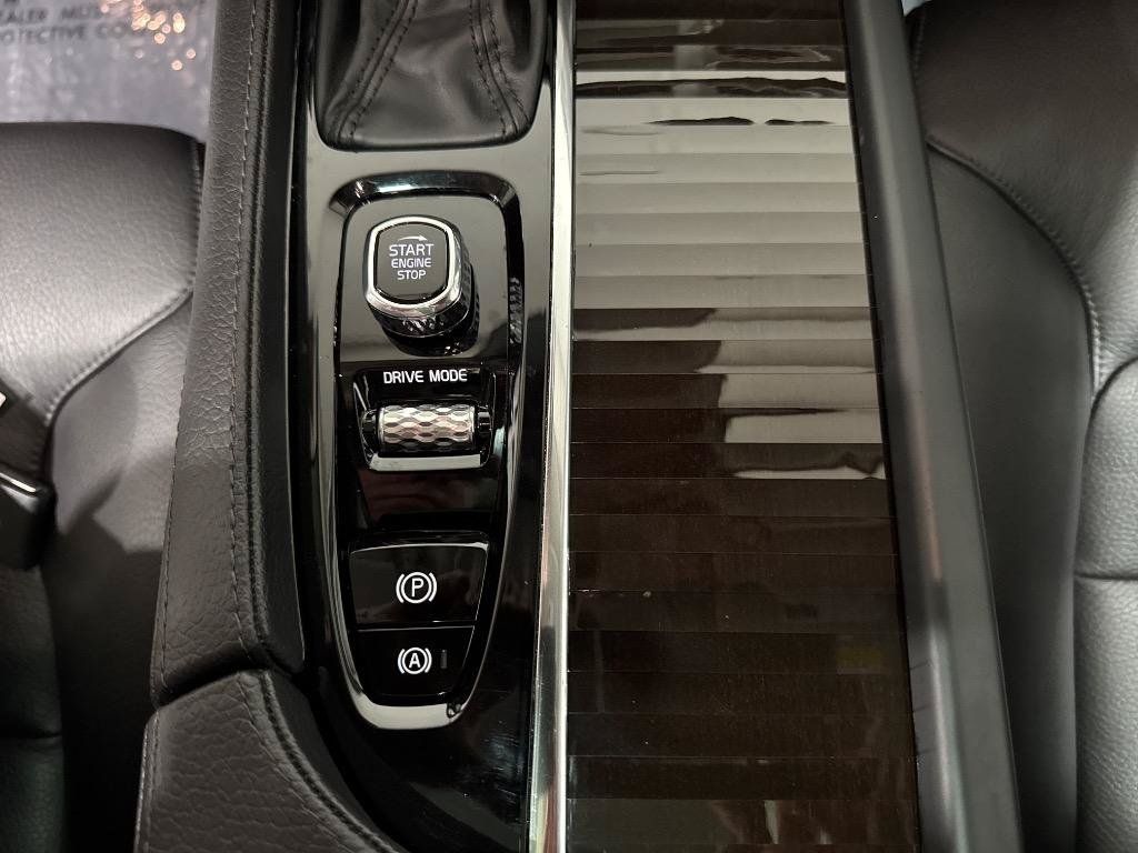 Used 2019 Volvo XC90 T6 Momentum w/ Protection Package AWD/4WD image 48