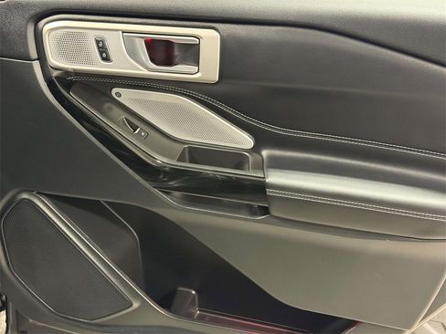 Used 2024 Ford Explorer ST w/ Equipment Group 401A image 9