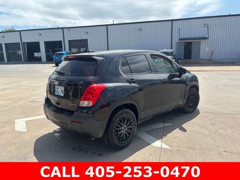 Used 2015 Chevrolet Trax LS FWD image 5