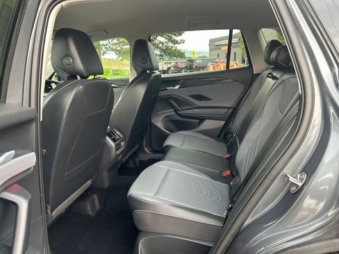Used 2026 Volkswagen Tiguan SE AWD/4WD image 19