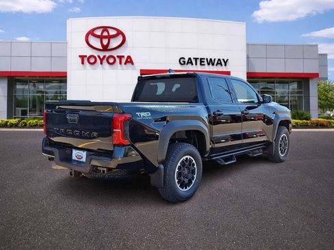 Used 2026 Toyota Tacoma TRD Off-Road AWD/4WD image 4