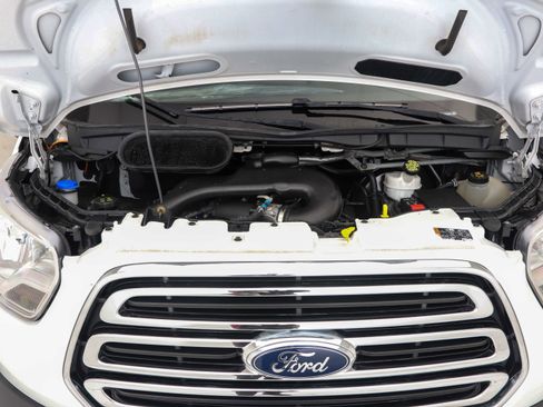 Used 2019 Ford Transit 350 XLT image 25