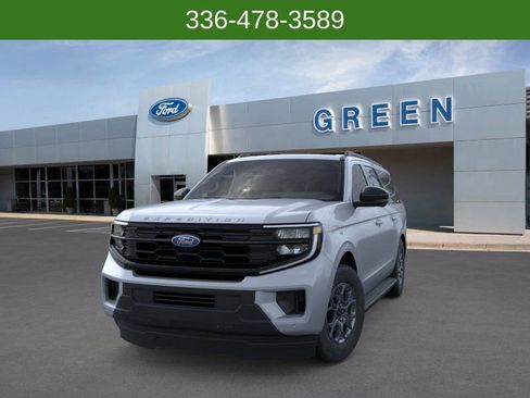 New 2026 Ford Expedition Max Active image 3