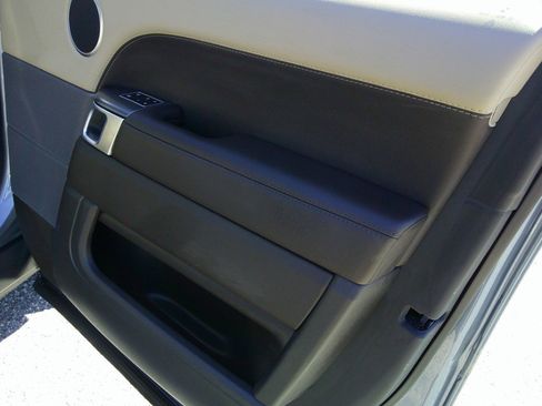 Used 2022 Land Rover Range Rover Sport SE AWD/4WD image 37