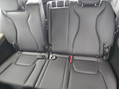 New 2026 Kia Carnival EX FWD image 18