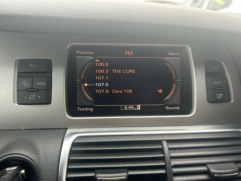 Used 2011 Audi Q7 TDI Prestige image 24