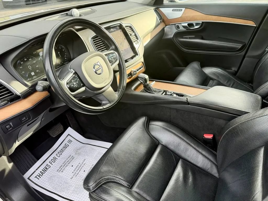 Used 2018 Volvo XC90 T6 Inscription w/ Convenience Package AWD/4WD image 2