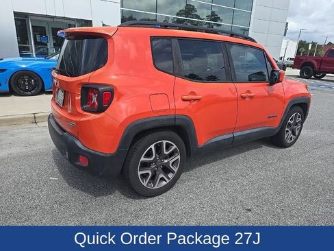 Used 2015 Jeep Renegade Latitude w/ Popular Equipment Group FWD image 4