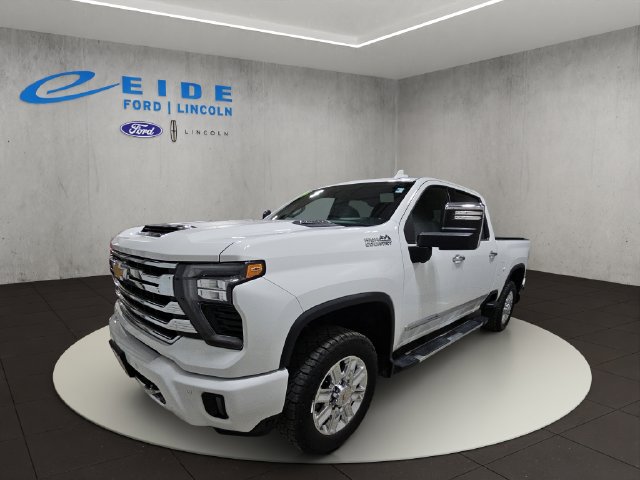Used 2024 Chevrolet Silverado 2500 High Country w/ High Country Premium Package AWD/4WD image 5