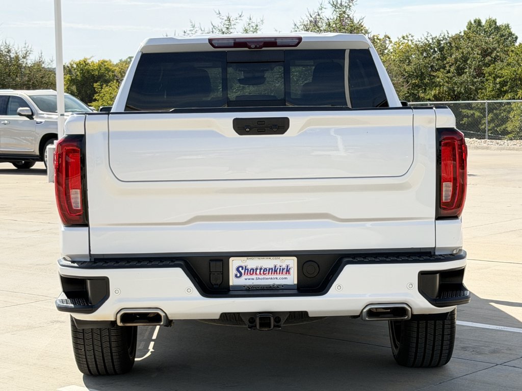 Used 2023 GMC Sierra 1500 Denali w/ Technology Package AWD/4WD image 5