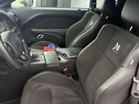 Used 2023 Dodge Challenger R/T Scat Pack image 10