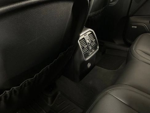 Used 2019 Porsche Macan AWD/4WD image 15