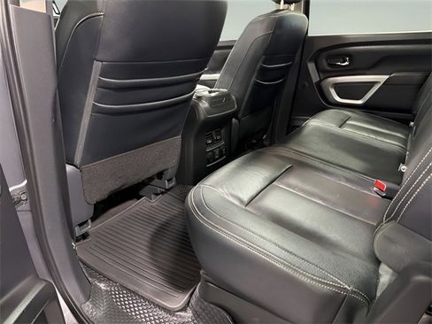 Used 2020 Nissan Titan SL w/ Moonroof Package image 34