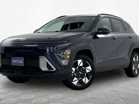 Used 2024 Hyundai Kona SEL image 3