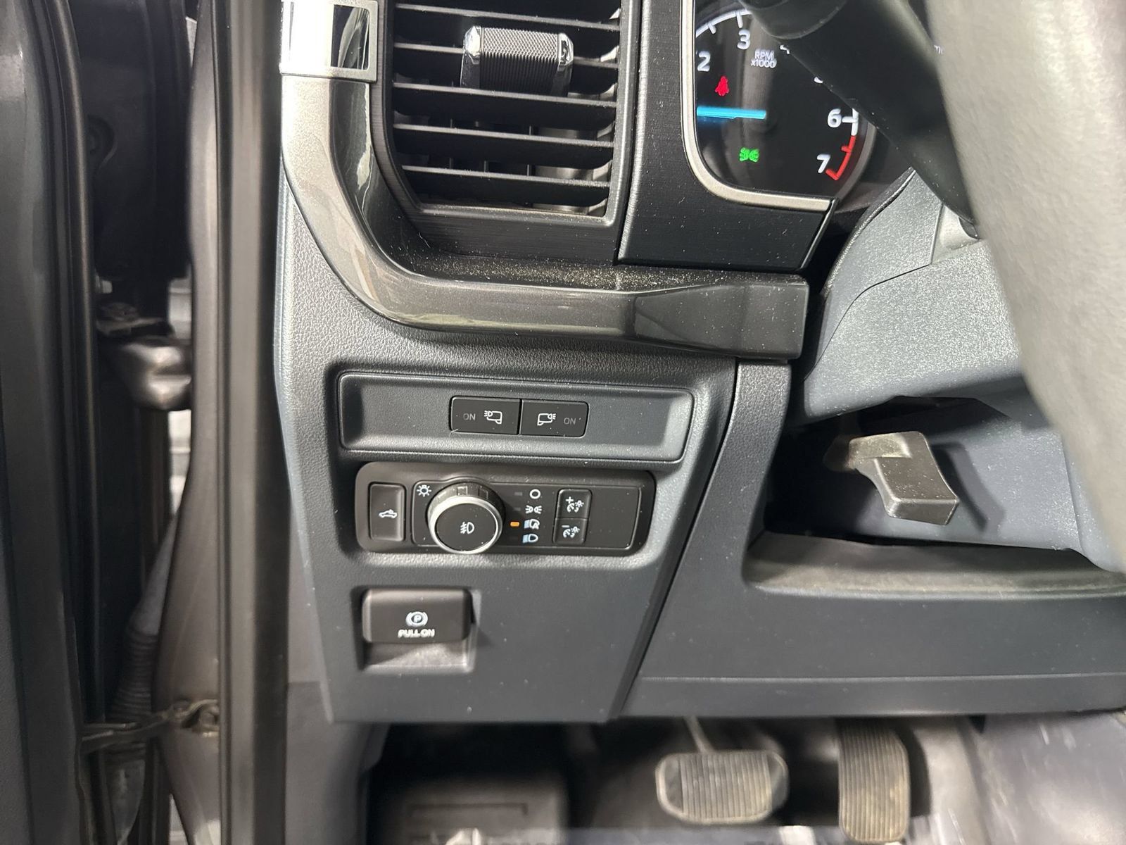 Used 2022 Ford F150 XL w/ STX Appearance Package AWD/4WD image 15