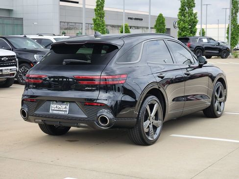 Used 2022 Genesis GV70 3.5T Sport w/ Sport Prestige Package AWD/4WD image 7