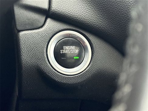 Used 2022 Chevrolet Equinox LT image 16