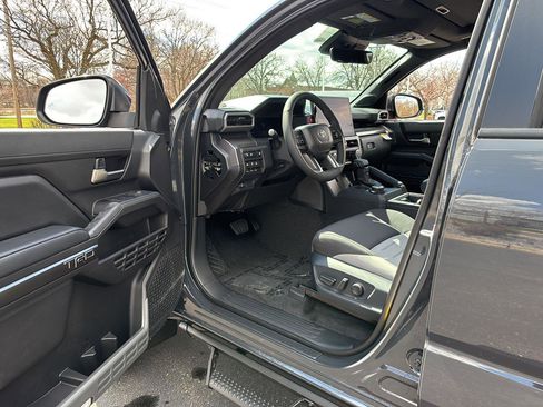 New 2026 Toyota Tacoma TRD Off-Road AWD/4WD image 2