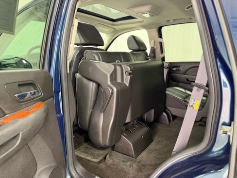 Used 2007 GMC Yukon SLT w/ SLT Preferred Equipment Group image 37