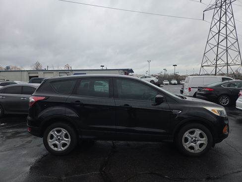 Used 2017 Ford Escape S image 6