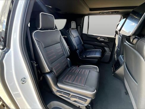 Used 2026 GMC Yukon XL AT4 Ultimate AWD/4WD image 20