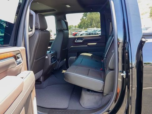 New 2026 GMC Sierra 2500 Denali w/ Denali Reserve Package AWD/4WD image 11