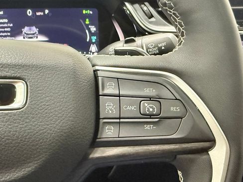 Used 2023 Jeep Grand Cherokee 30th Anniversary AWD/4WD image 19