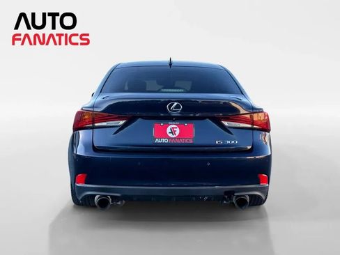 Used 2018 Lexus IS 300 w/ Premium Package RWD image 4