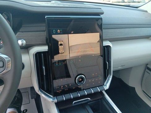 New 2026 GMC Acadia Denali w/ Super Cruise Package FWD image 11
