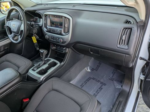 Used 2021 Chevrolet Colorado LT RWD image 28