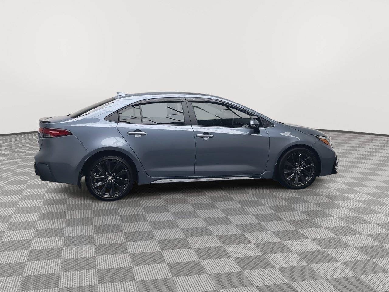 Used 2025 Toyota Corolla XSE FWD image 38