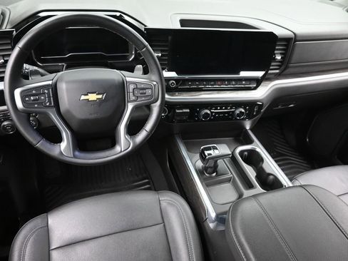 Used 2023 Chevrolet Silverado 1500 LTZ w/ LTZ Premium Package image 11